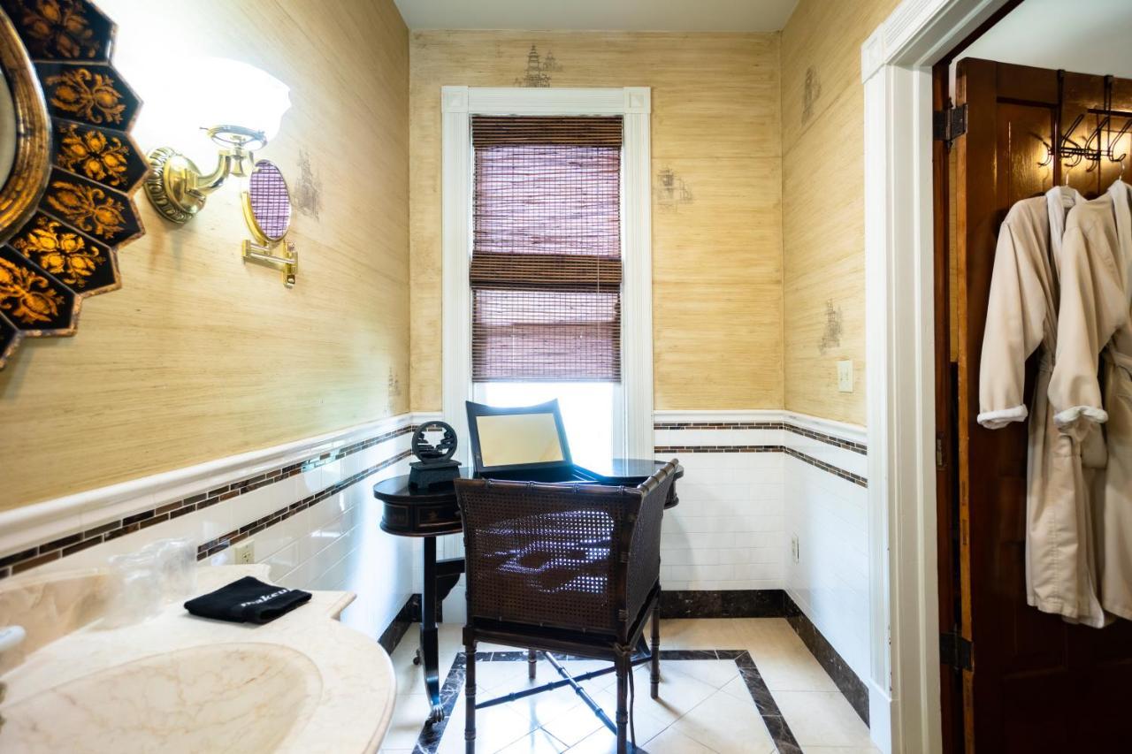 Historic Webster House Bed And Breakfast Inn Бей Сити Екстериор снимка