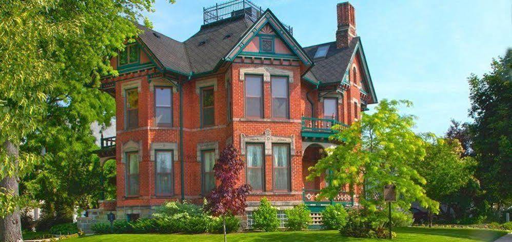 Historic Webster House Bed And Breakfast Inn Бей Сити Екстериор снимка